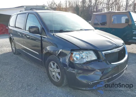 2011 Chrysler Town & Country Touring from USA, damaged, VIN 2A4RR5DG2BR720128
